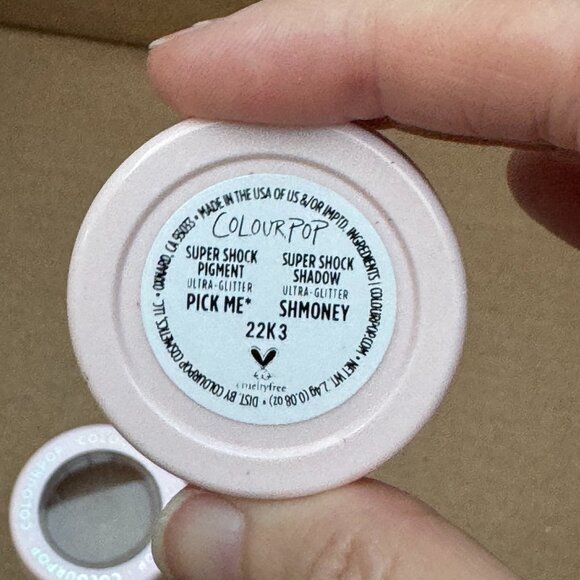 Colourpop Cosmetics Supershock shadow in a Split Pan shade Duo - Picture 6 of 11